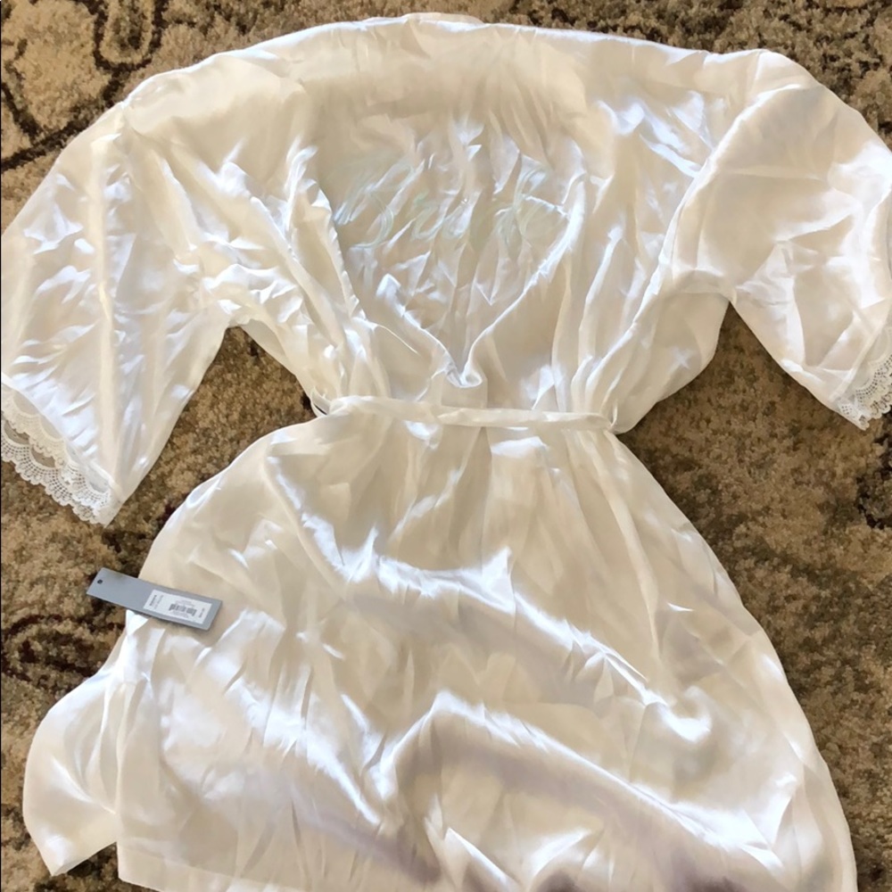 Brand New Bride Robe ✨